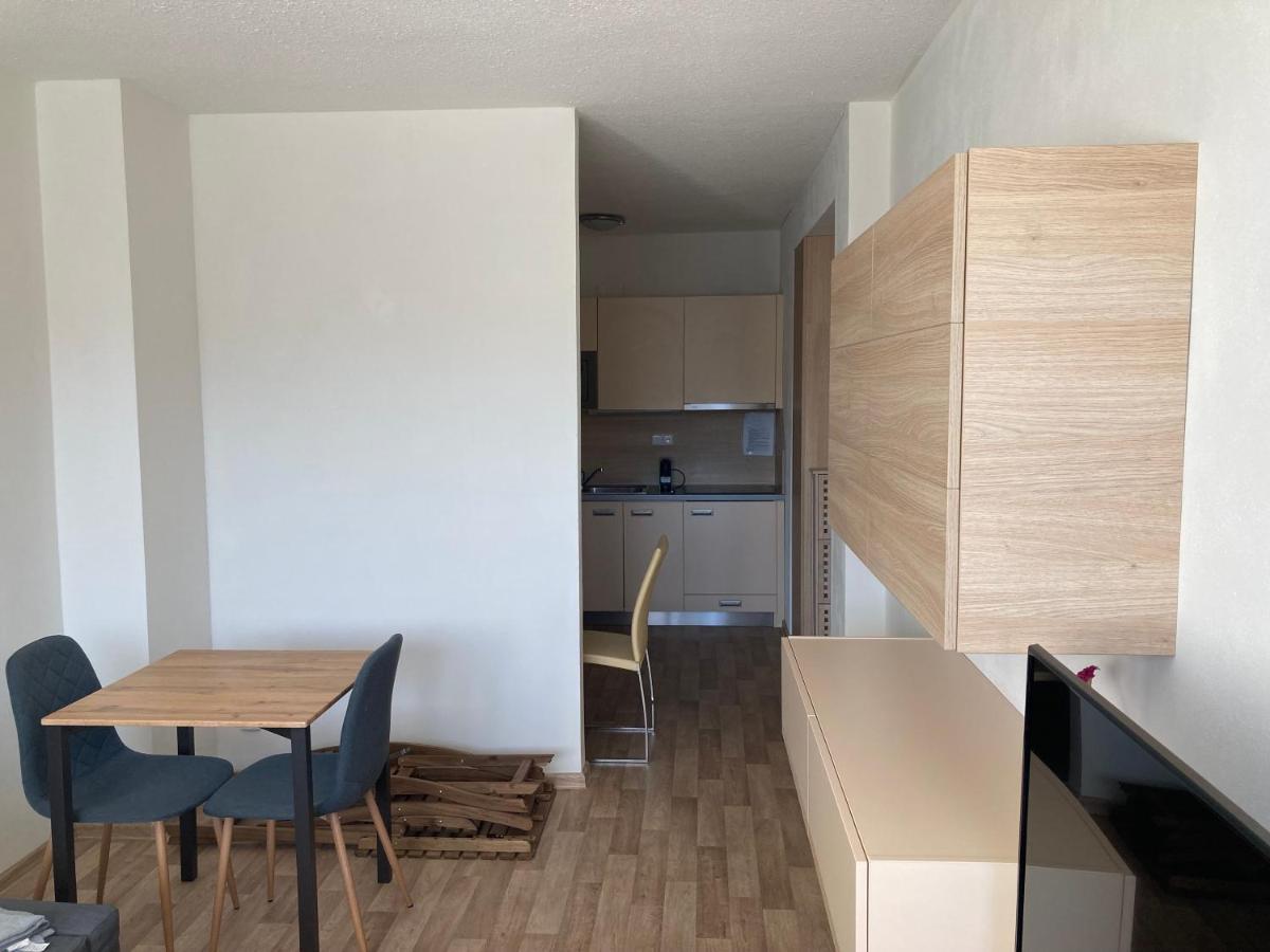 Apartman Vsemina 300 Zewnętrze zdjęcie