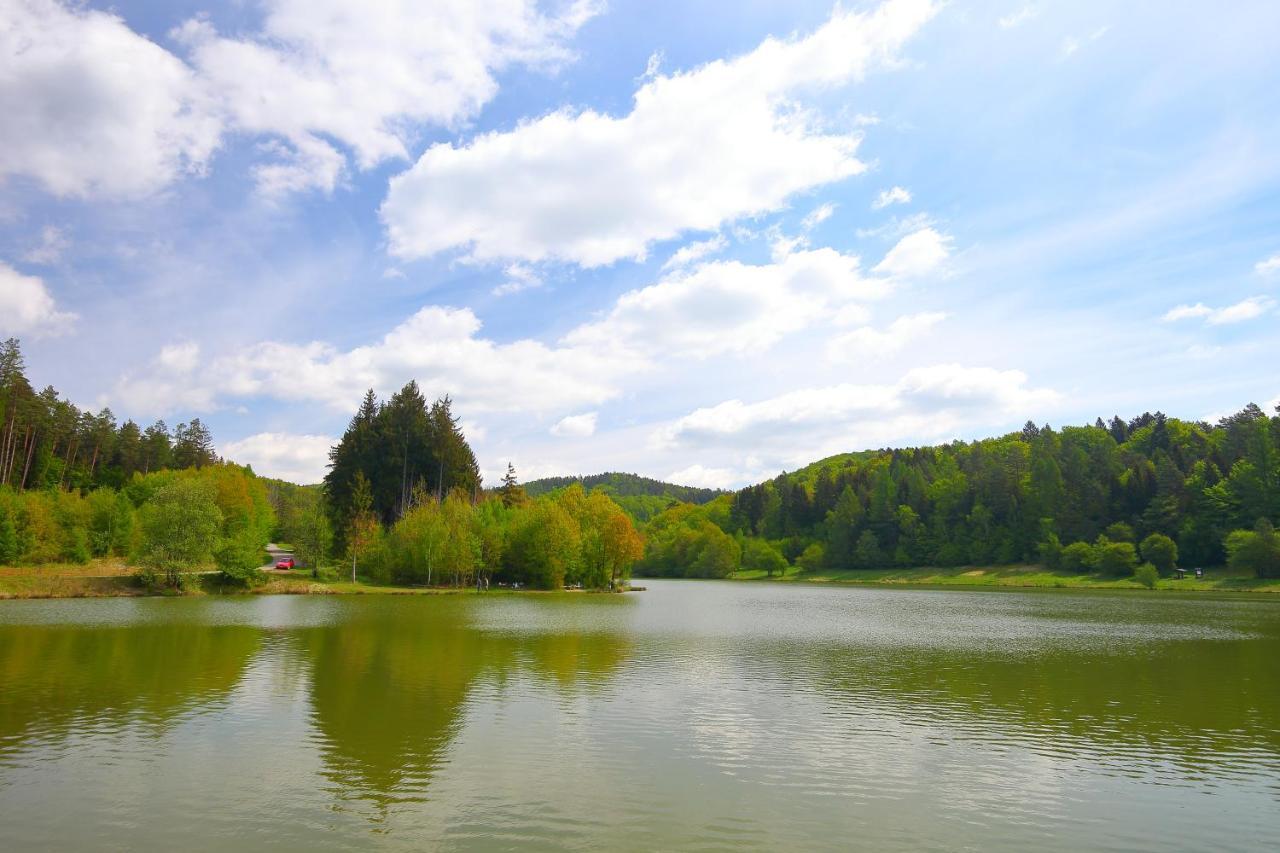 Apartman Vsemina 300 Zewnętrze zdjęcie