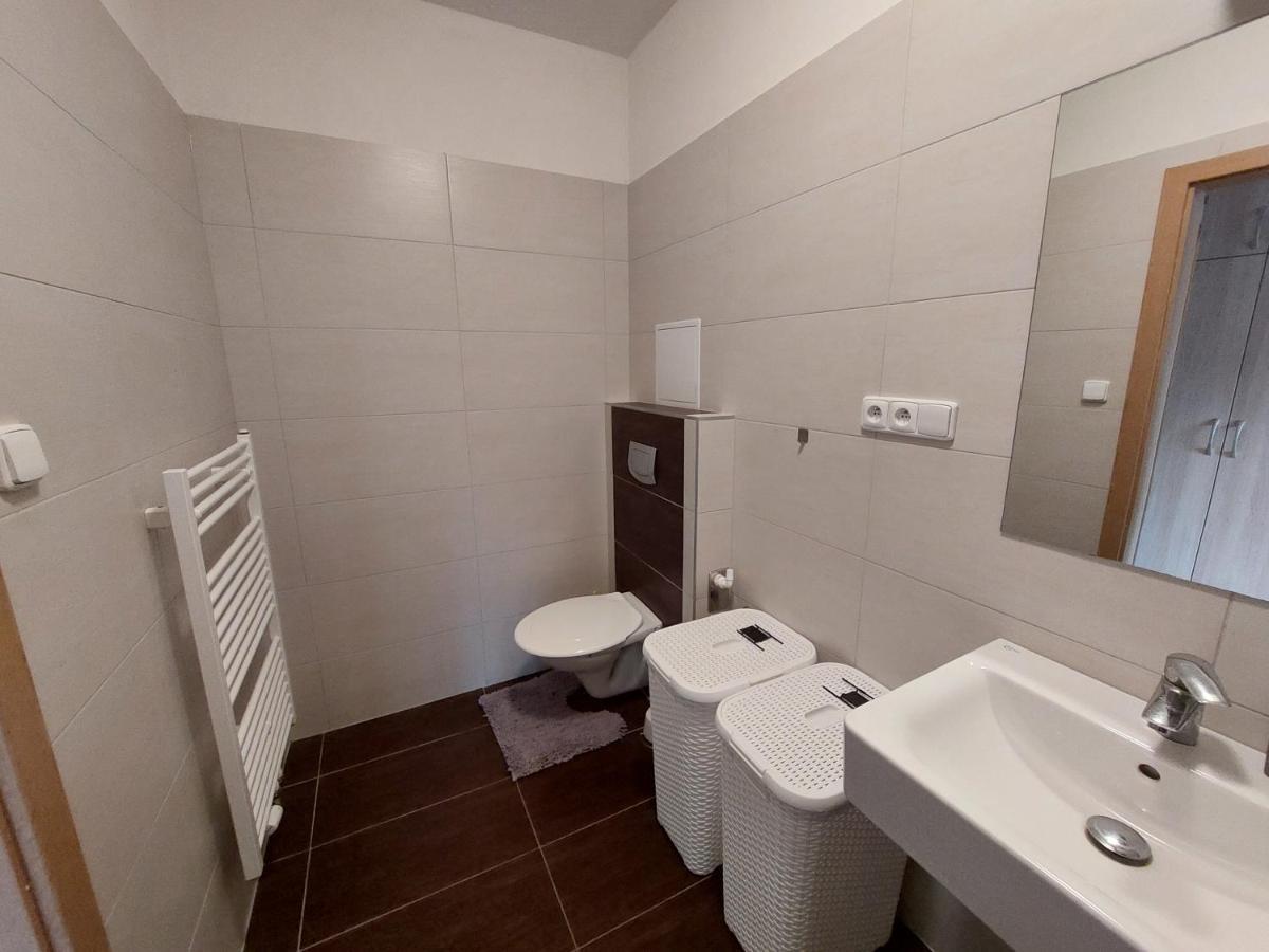 Apartman Vsemina 300 Zewnętrze zdjęcie